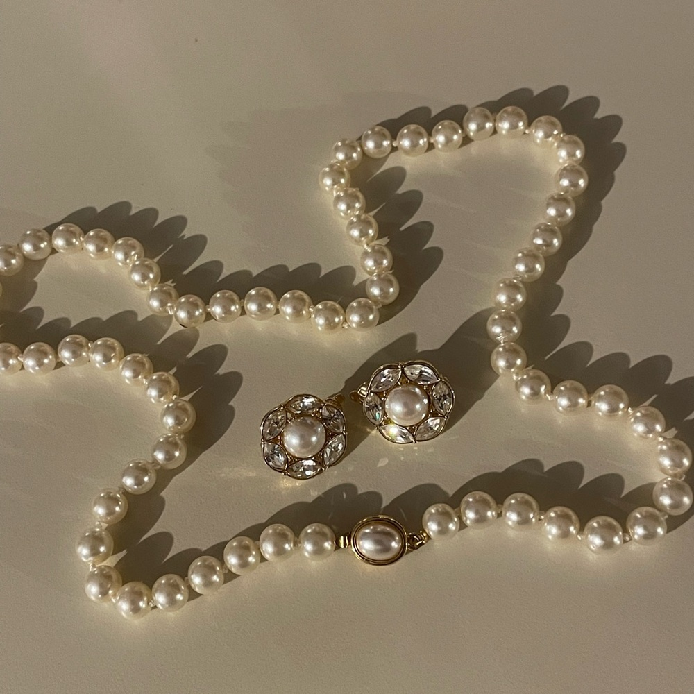 Vintage Gold Tone Pearl Earrings And Necklace